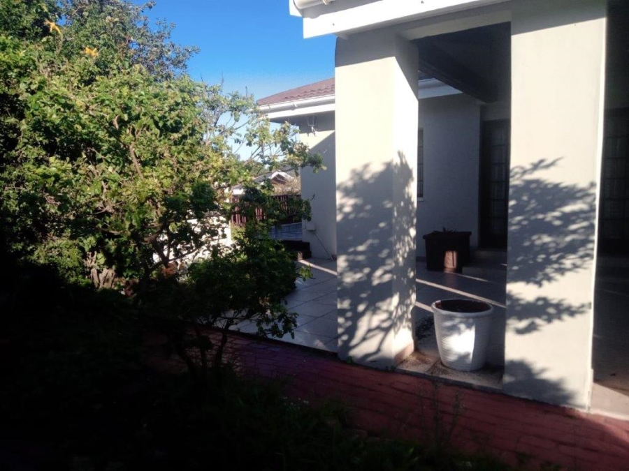 4 Bedroom Property for Sale in Paradise Beach Eastern Cape
